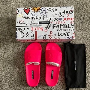 Dolce & Gabanna slides